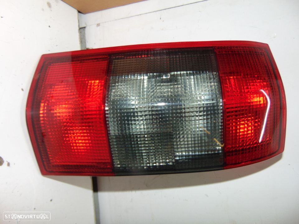 Opel omega caravan farolins - 2