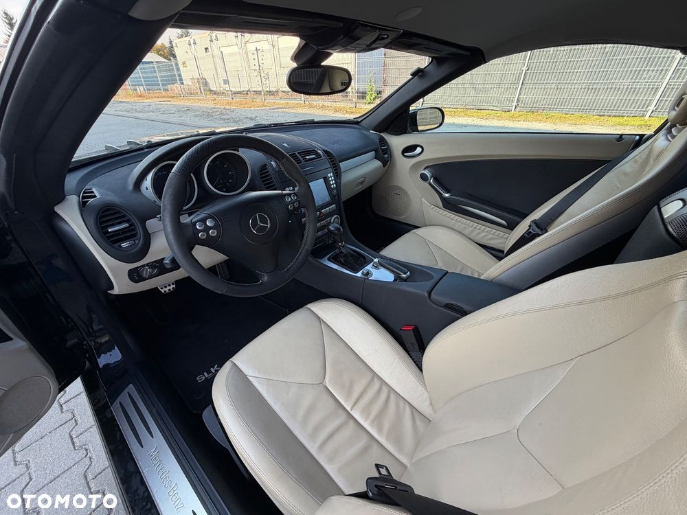 Mercedes-Benz SLK 350 - 23