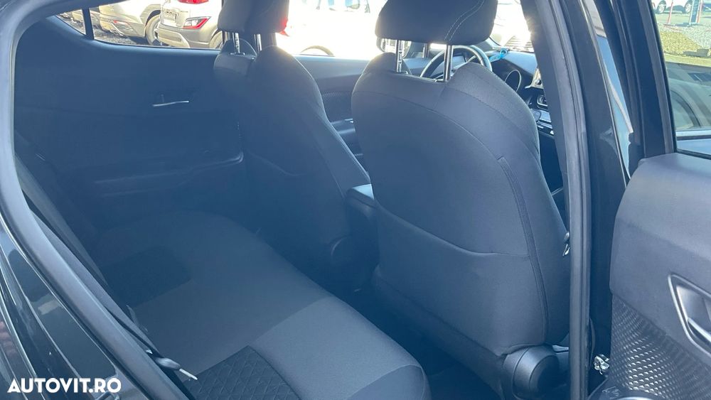 Toyota C-HR 1.8 HSD 4x2 CVT C-ult - 14