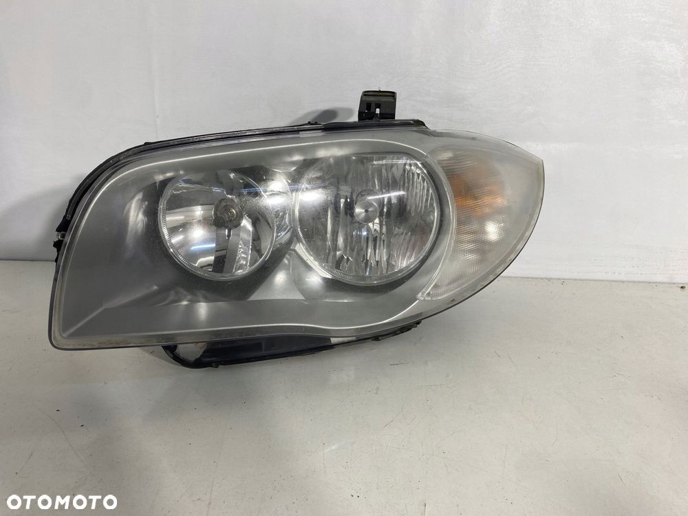 lampa lewy przód lewa przednia bmw e81 e82 e87 eu cala ladna oryginal - 1