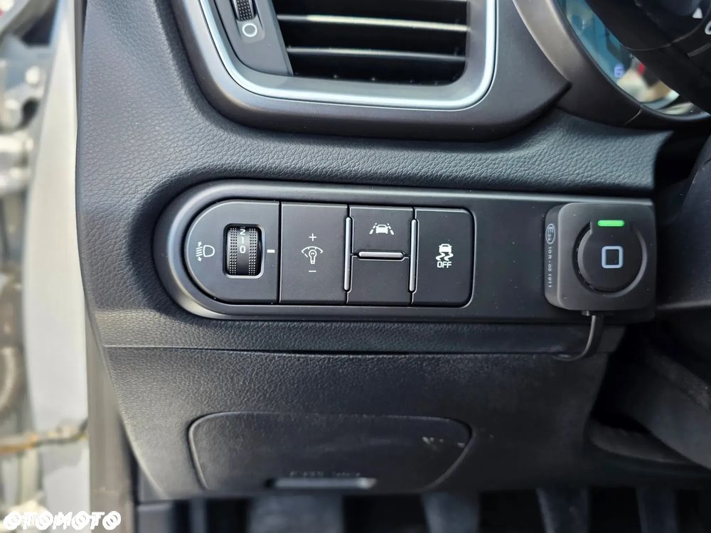 Kia Ceed 1.6 CRDi SCR L - 38