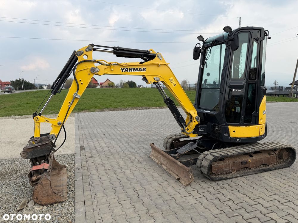 Yanmar Vio25 - 8