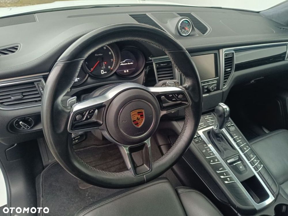 Porsche Macan - 20