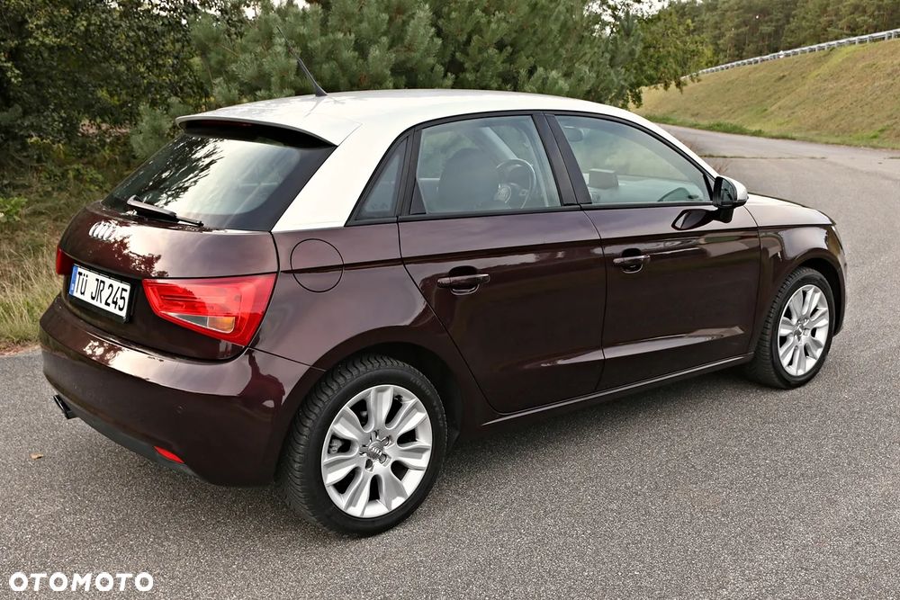 Audi A1 Sportback 1.4 TFSI S tronic S line Sportpaket - 19