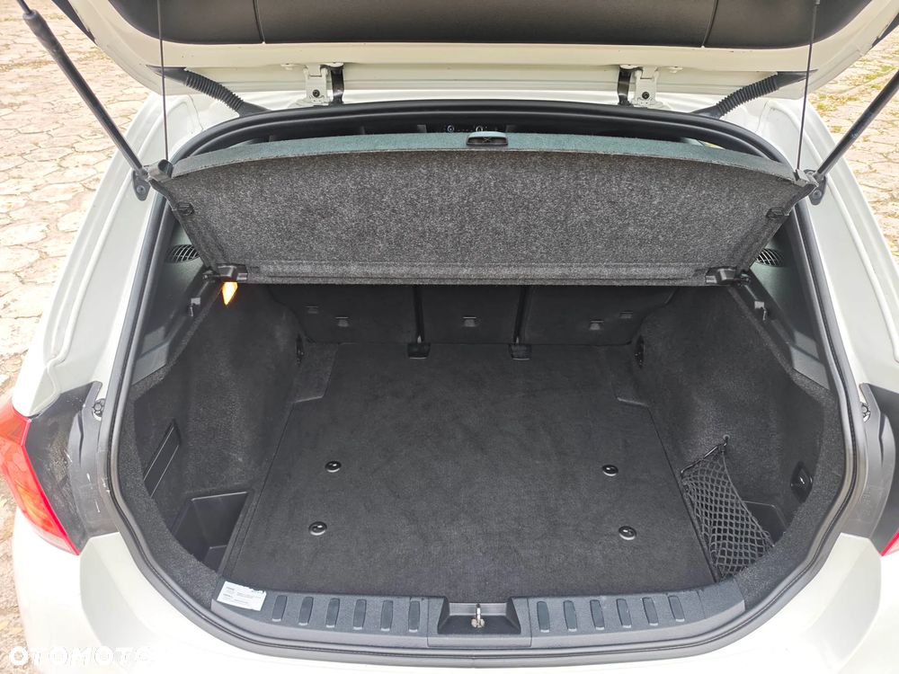 BMW X1 xDrive18d xLine - 21