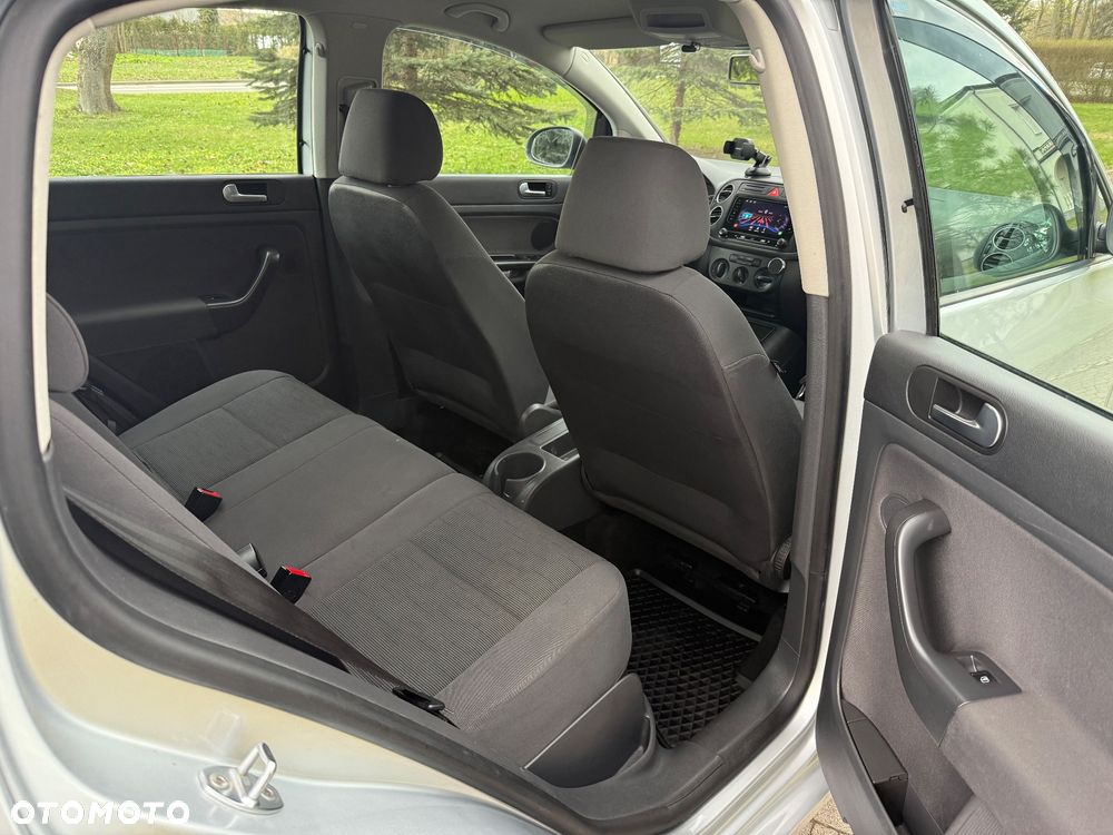 Volkswagen Golf Plus 1.9 TDI DSG Comfortline - 11