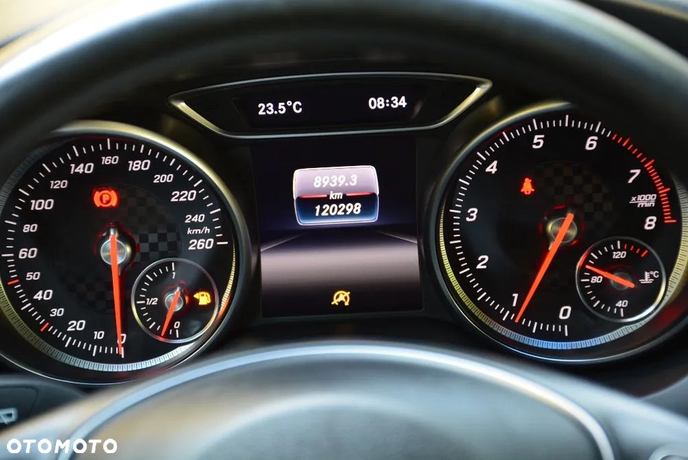 Mercedes-Benz Klasa A 200 (BlueEFFICIENCY) Urban - 27