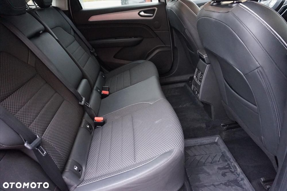 Renault Arkana 1.6 E-TECH Intens MMT - 17