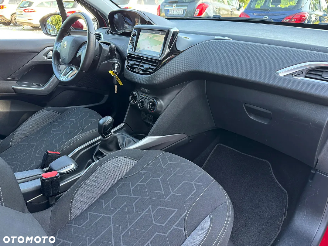 Peugeot 2008 - 36