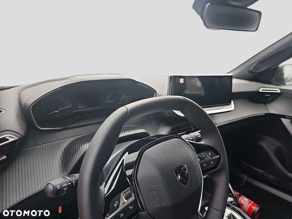 Peugeot 2008 - 10