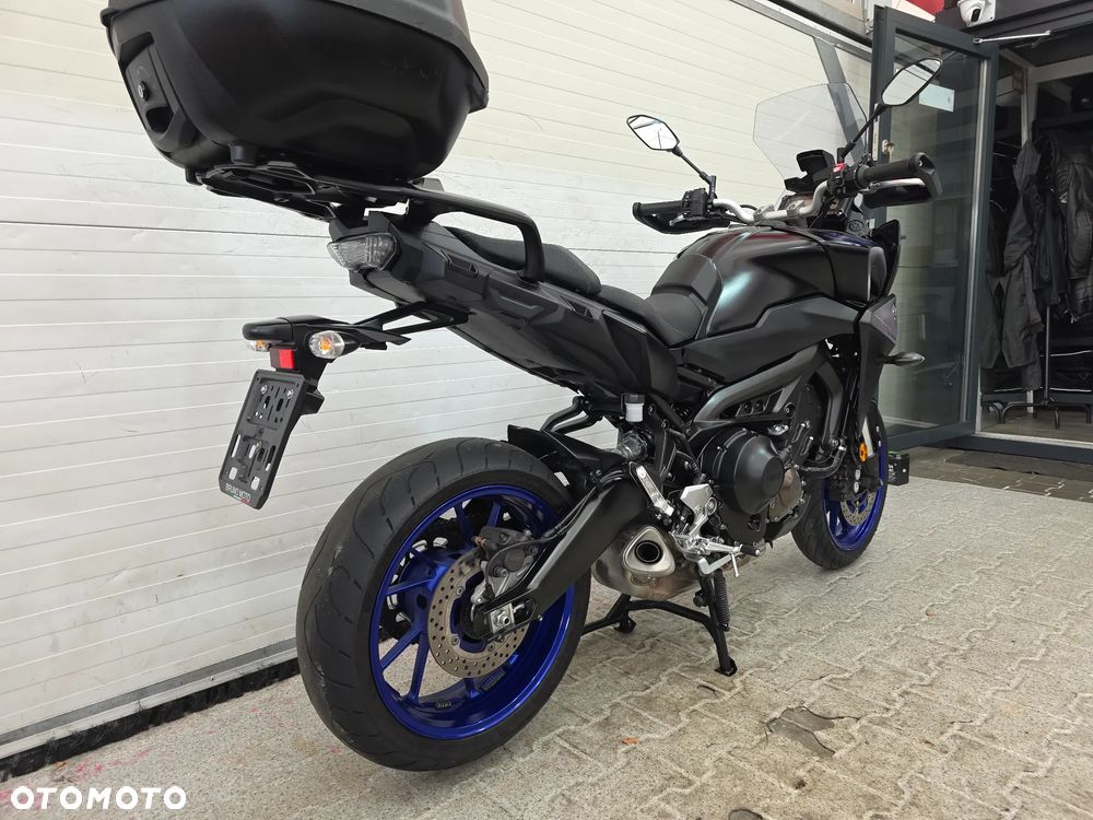 Yamaha MT - 17
