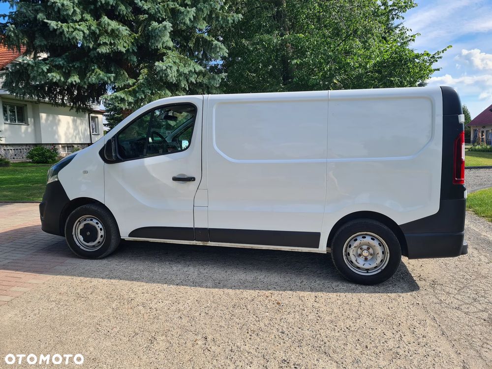 Opel Vivaro - 11