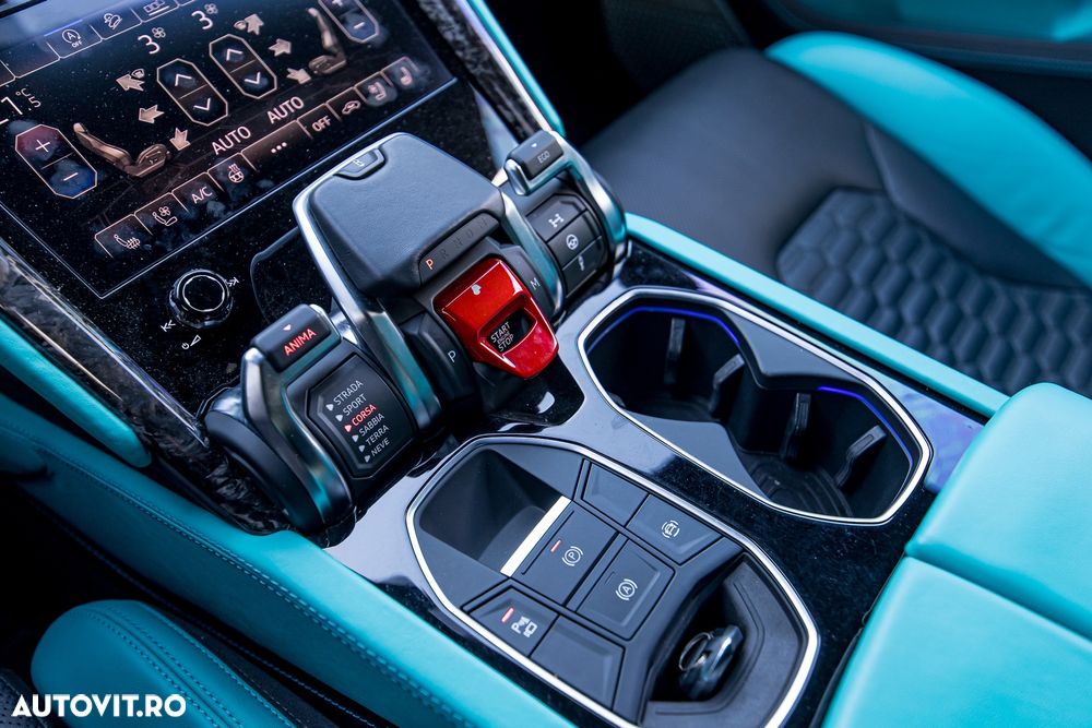 Lamborghini URUS - 22