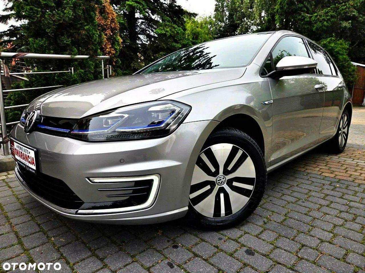 Volkswagen Golf e-Golf - 2