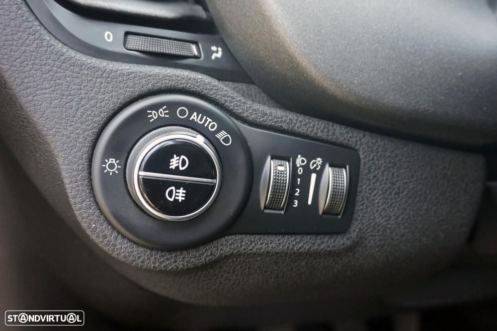 Fiat 500X 1.6 MJ Lounge S&S - 11