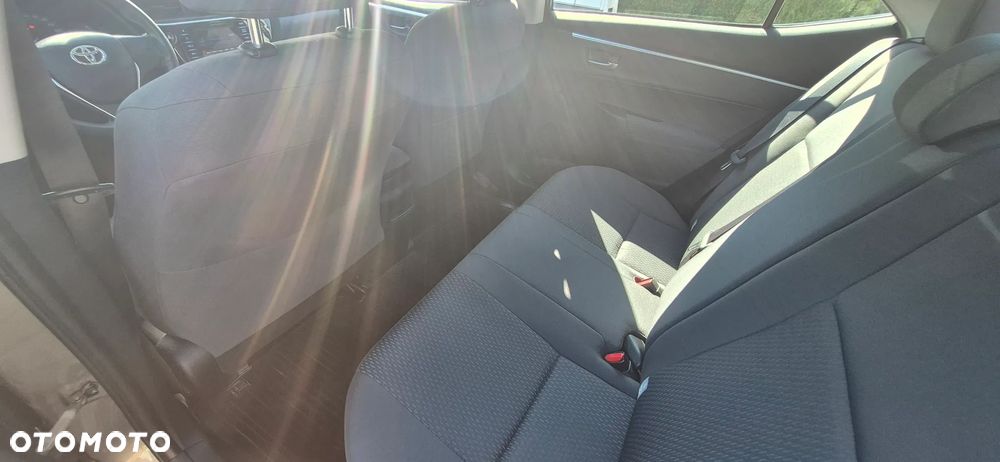Toyota Corolla 1.33 Comfort - 10