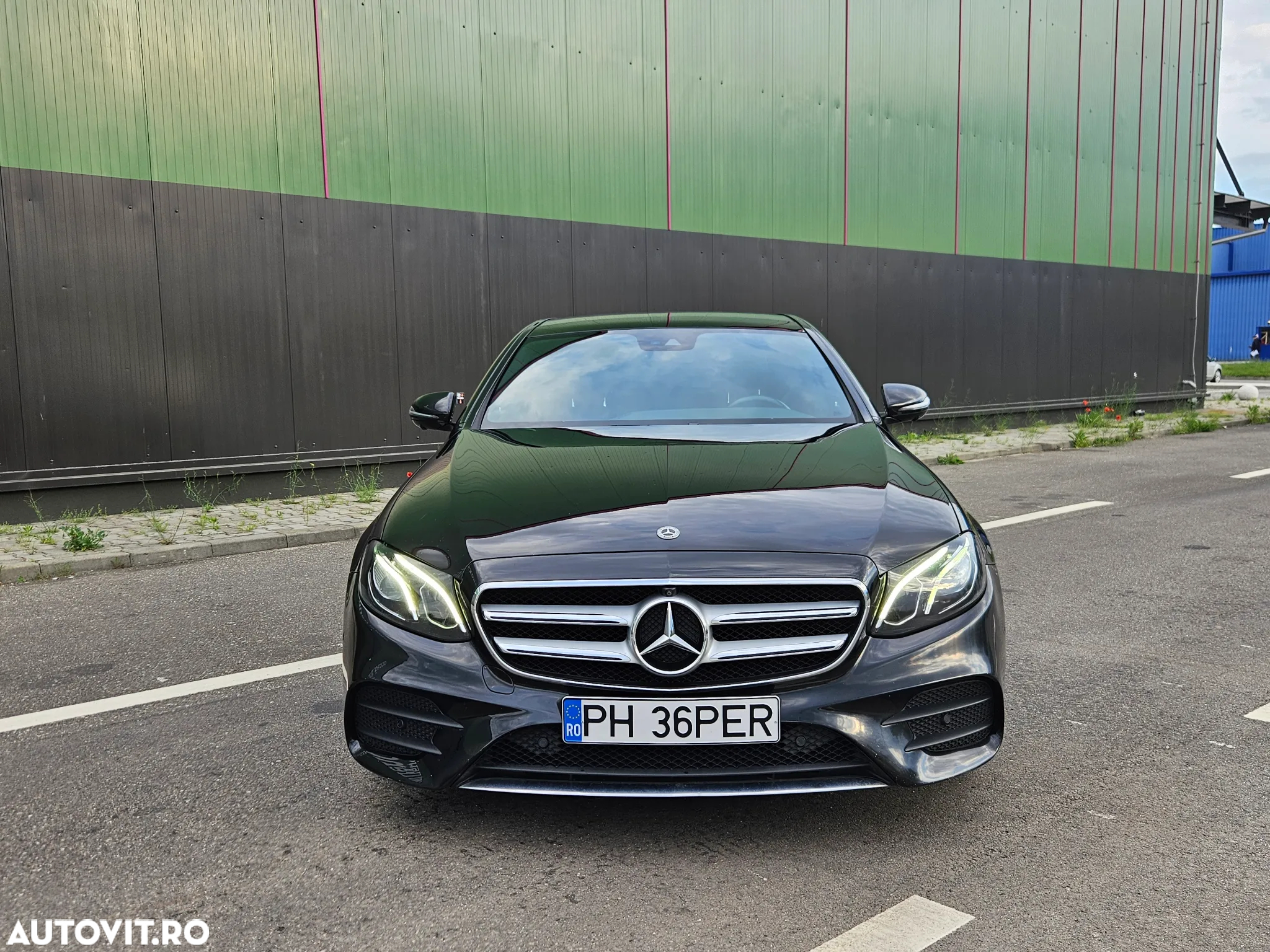 Mercedes-Benz E 220 d 9G-TRONIC AMG Line - 2