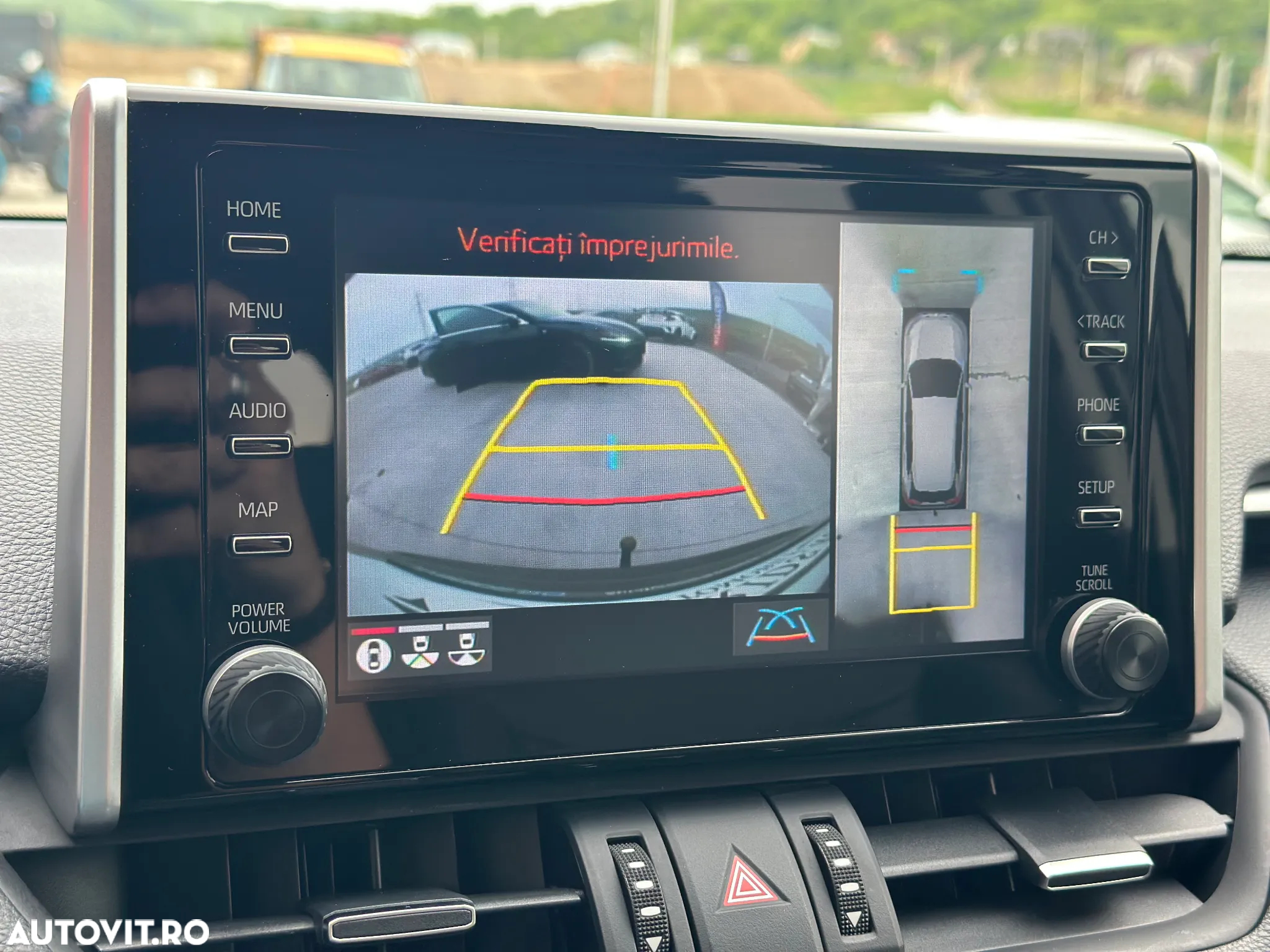 Toyota RAV4 2.5 Hybrid VVT-iE 4x4 Luxury - 28