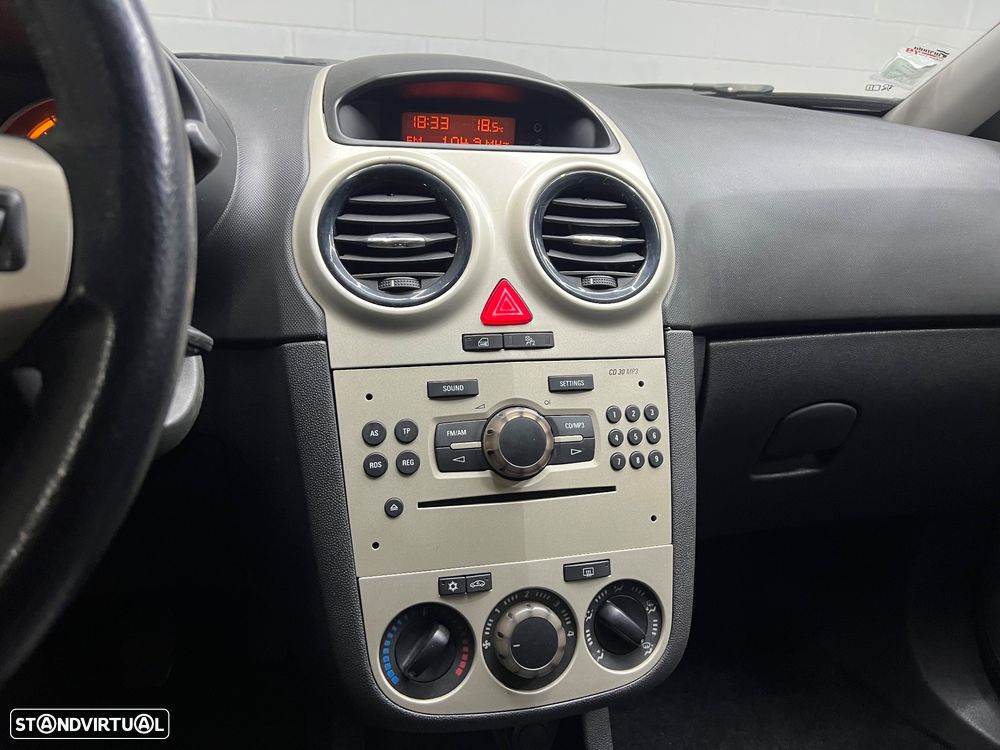 Opel Corsa 1.3 CDTI Enjoy EcoFLEX - 10