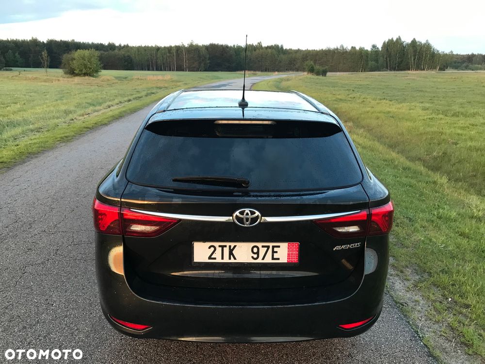 Toyota Avensis - 5