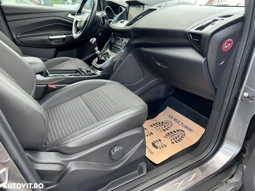 Ford Kuga - 9