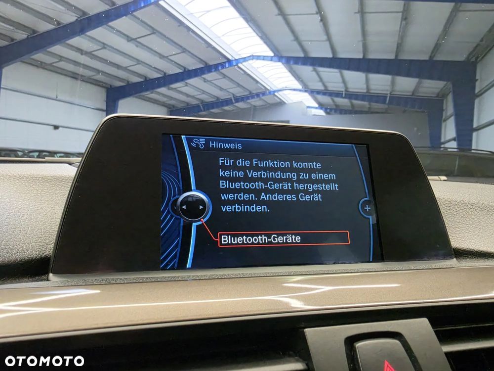 BMW Seria 3 318d Modern Line - 35