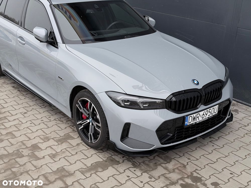 BMW Seria 3 330e PHEV M Sport - 5
