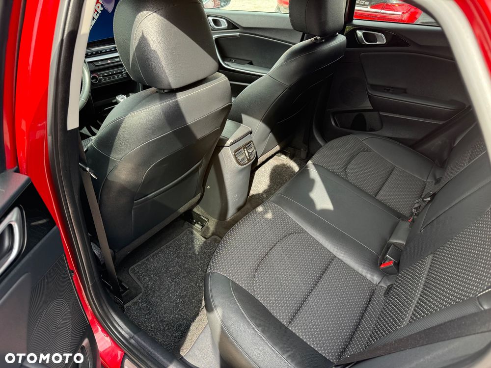 Kia XCeed 1.6 CRDi mHEV Prestige Line - 11
