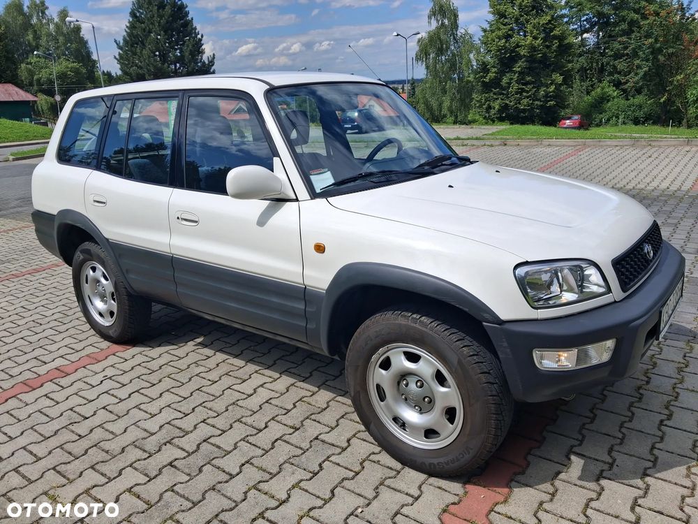 Toyota RAV4 2.0 GLi - 7