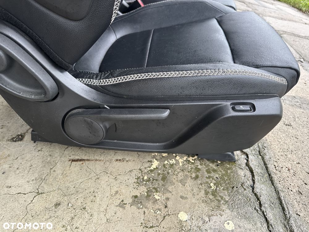 Smart 453 Brabus twingo 3  fotel grzany skórzany  biała nić  oparcie iso fix air bag grzany kanapa tył - 13