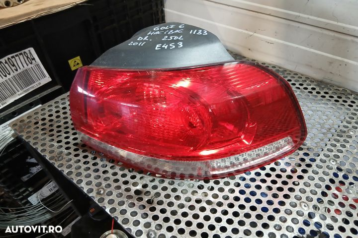 Lampa / Tripla stop dreapta pe aripa 89089721R 89089721R Volkswagen V - 2