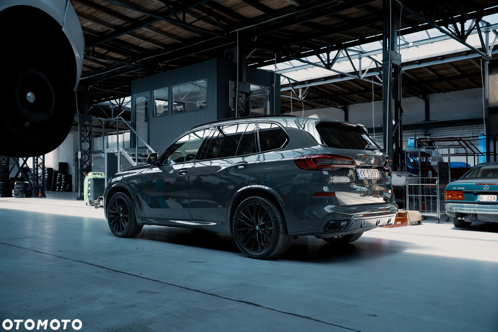 BMW X5 M50i - 11