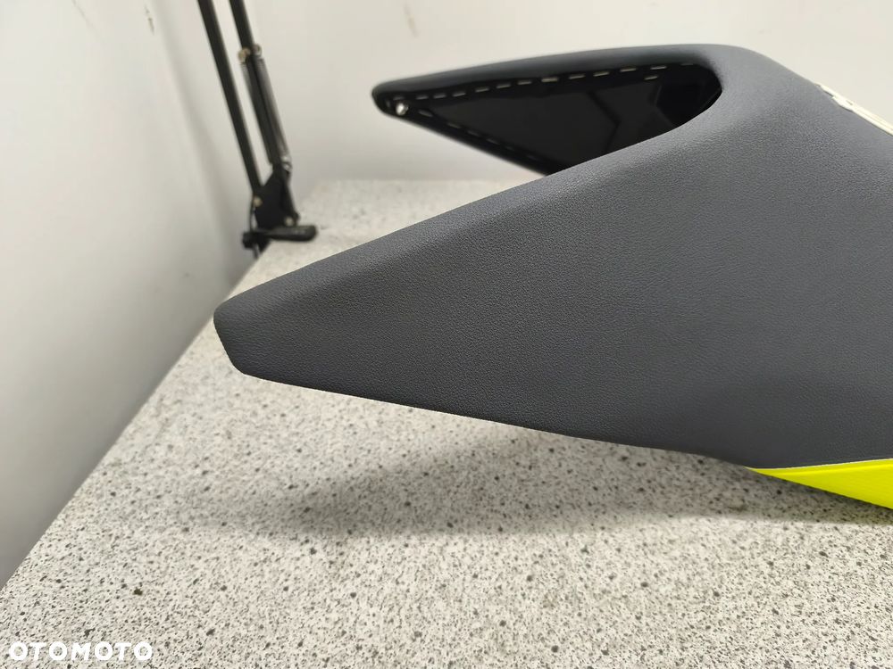 Siedzenie, kanapa, fotel Husqvarna 701 Supermoto - 2