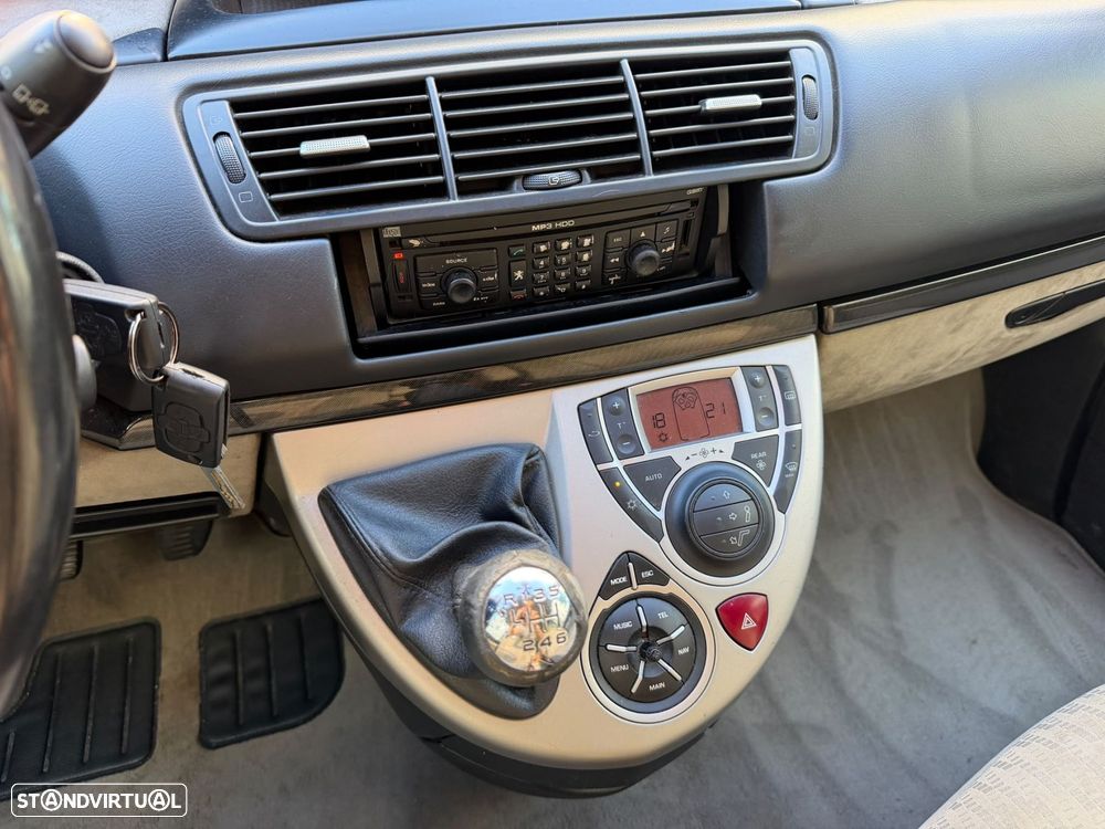 Peugeot 807 2.0 HDi - 15