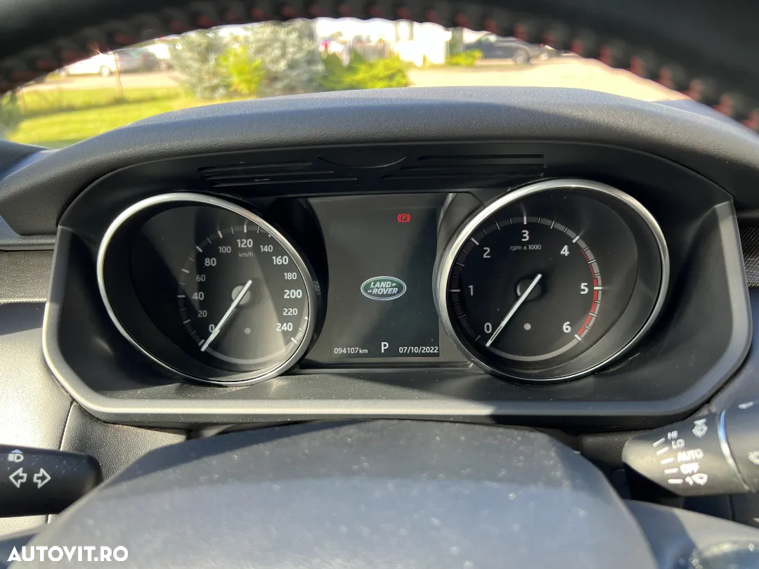Land Rover Discovery 3.0 L TD6 HSE - 18