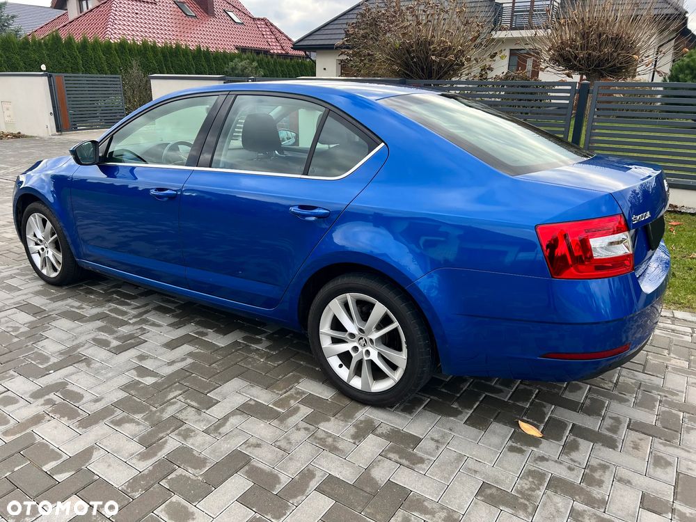 Skoda Octavia 2.0 TDI Style DSG - 8