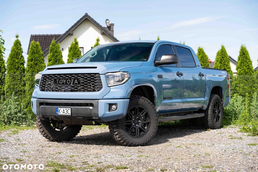 Toyota Tundra - 2