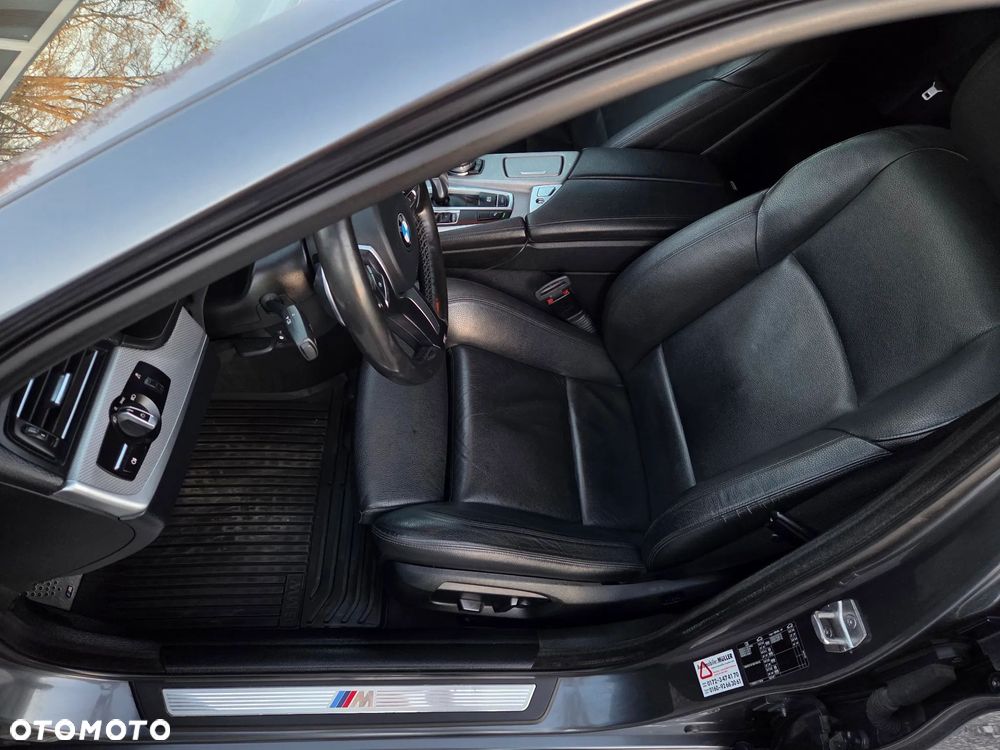 BMW Seria 5 520d - 23