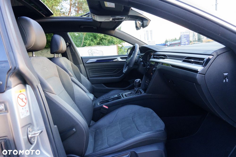 Volkswagen Arteon 2.0 TSI DSG R-Line - 25