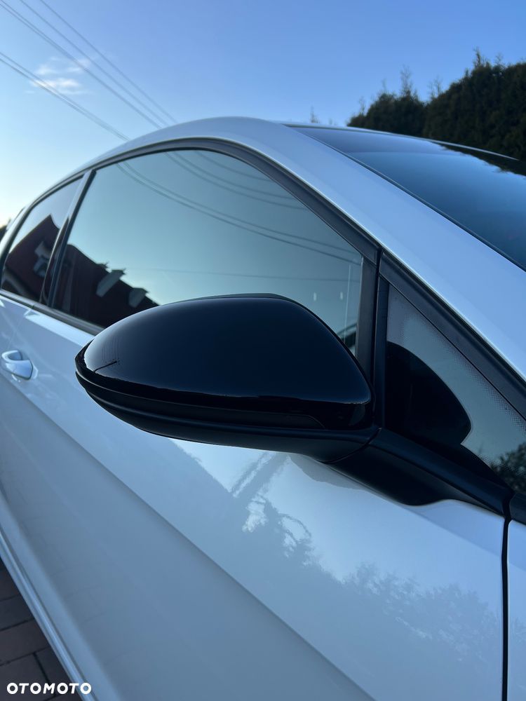 Volkswagen Golf - 20