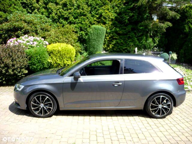 Audi A3 3-drzwiowe 1.6 TDI clean diesel Attraction S tronic - 3