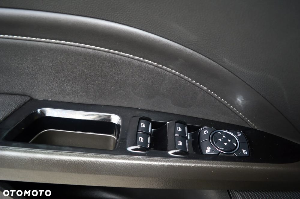 Ford Mondeo 2.0 TDCi Bi-Turbo PowerShift-Aut Titanium - 32