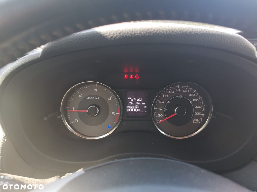 Subaru Forester 2.0D VR 000 - 10