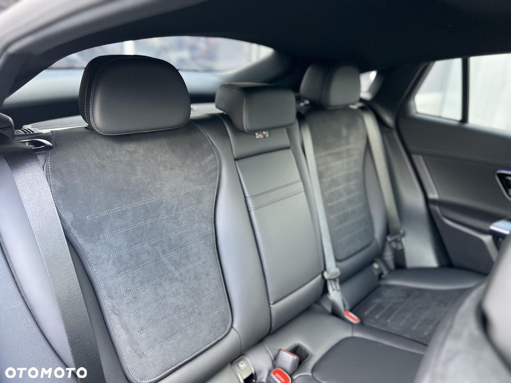 Mercedes-Benz GLC 200 d 4Matic 9G-TRONIC AMG Line Advanced - 11