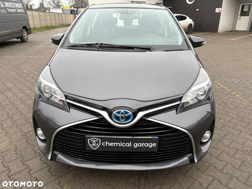 Toyota Yaris Hybrid 100 Dynamic - 7