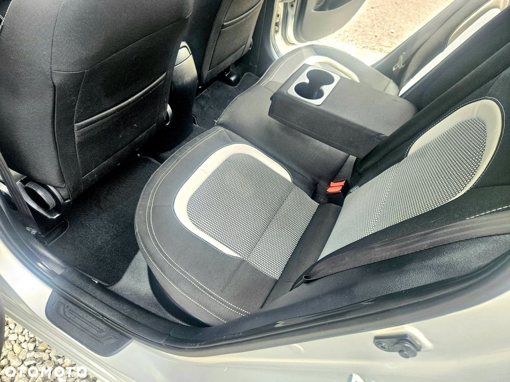 Kia Ceed 1.6 CRDi 128 Spirit - 30