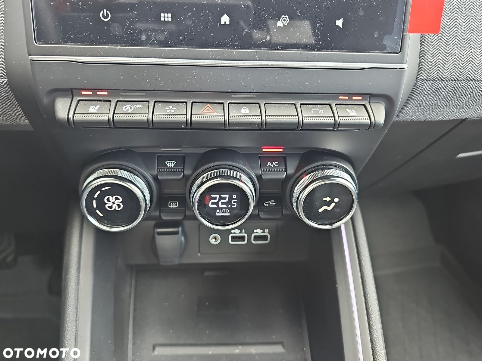 Renault Clio 1.0 TCe Techno - 18