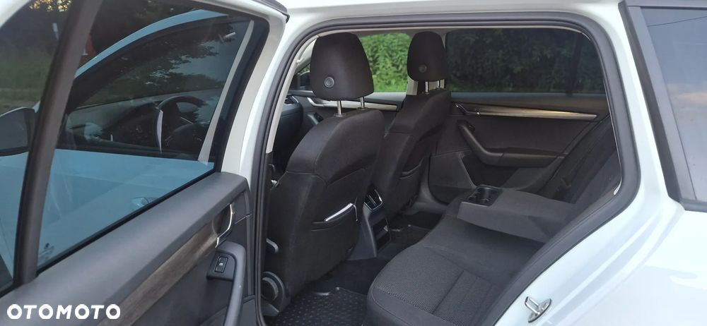 Skoda Octavia Scout 2.0 TDI 4x4 - 19