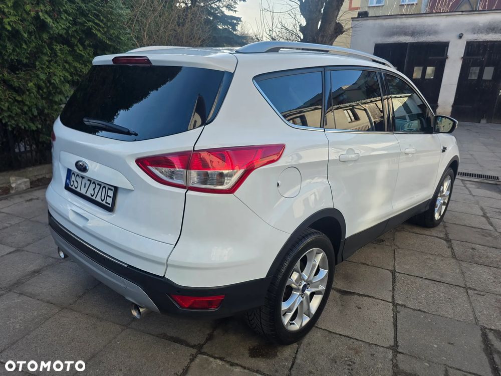 Ford Kuga 1.6 EcoBoost 2x4 Titanium - 3