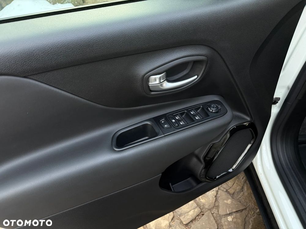 Jeep Renegade 1.0 GSE T3 Turbo Limited FWD S&S - 28